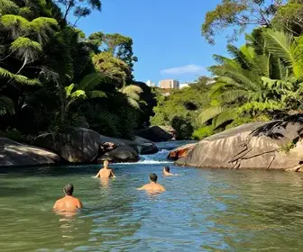 Descubra a Encantadora Piscina Natural de Sorocotuba no Guarujá