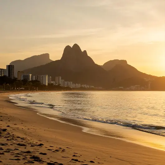 Descubra a Praia das Pitangueiras