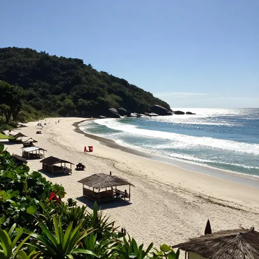 Descubra a Praia do Tombo: Um Paraíso em Guarujá Descubra a Praia do Tombo: Um Paraíso em Guarujá